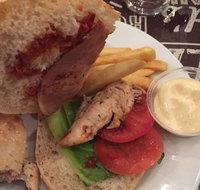 Kings Beach Tavern - Accommodation Rockhampton