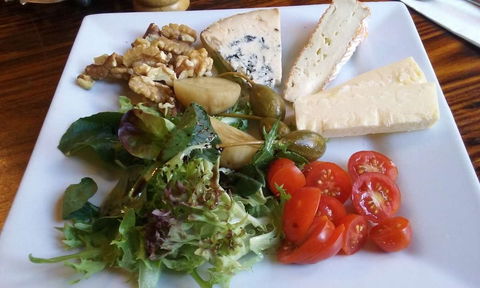 Lakewood Fish & Chips - Accommodation Rockhampton 0