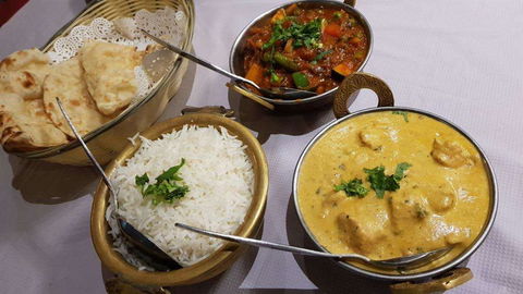 Aachi Indian Cuisine - Accommodation Rockhampton 0