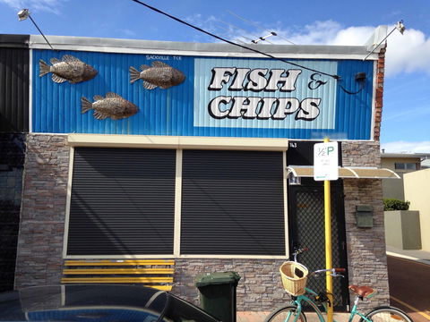 London Cafe - Accommodation Rockhampton 0