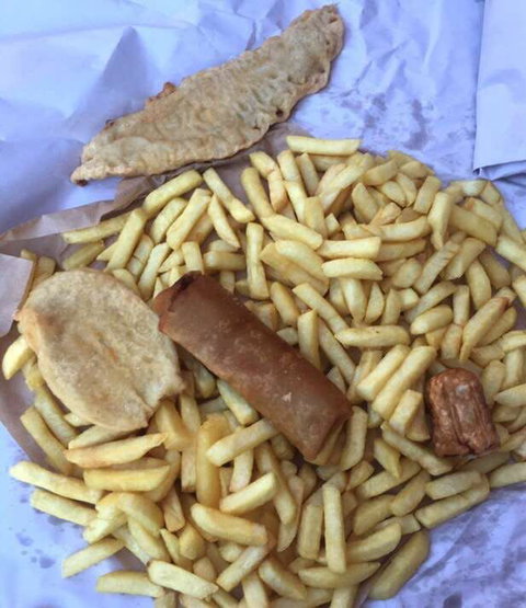 Gilbert Road Fish & Chips - Accommodation Rockhampton 0