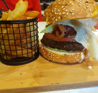 Hunt Gather Eat - Accommodation Rockhampton