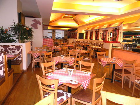 Austrian Schnitzelhaus Erina - Accommodation Rockhampton 2