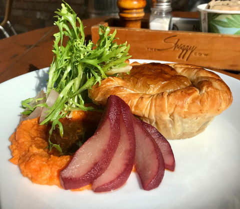 The Shaggy Cow - Accommodation Rockhampton 1