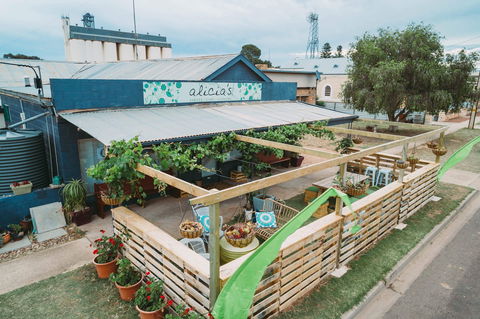 Alicia's Cafe - Accommodation Rockhampton 0