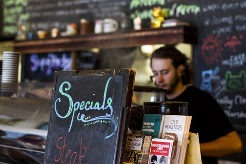 A Bite To Eat - Accommodation Rockhampton 0