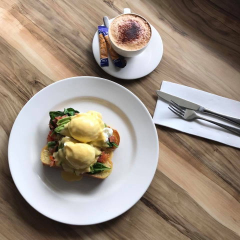 Busby's Cafe Restaurant - Accommodation Rockhampton 0