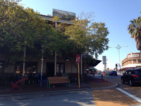 Defectors Bar - Accommodation Rockhampton 0