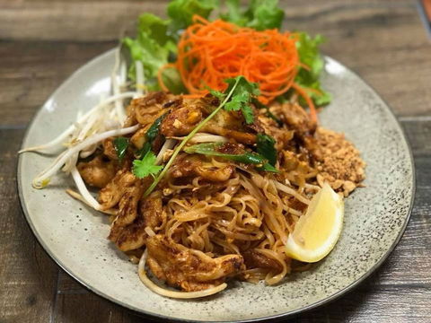 I Am Thai - Accommodation Rockhampton 0