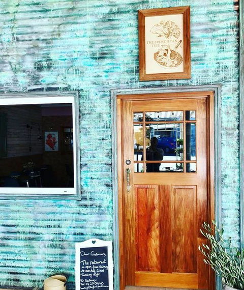 A Treat Of France - Accommodation Rockhampton 5