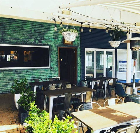 A Treat Of France - Accommodation Rockhampton 7