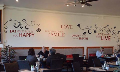 Aliza's Place Cafe - Accommodation Rockhampton 5