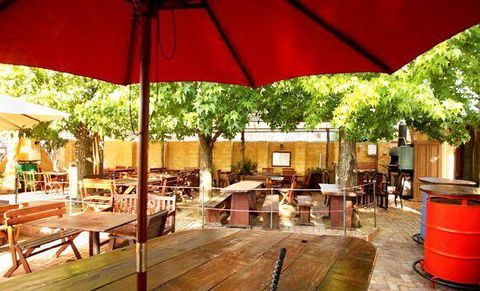 Ken's Humble Pie Shop - Accommodation Rockhampton 1