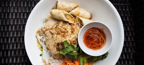 Quo Vadis Restaurant And Pizza Parlour - Accommodation Rockhampton 3