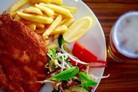 Tea Gardens Hotel–Motel - Accommodation Rockhampton 2