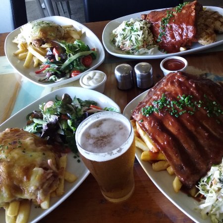 The Alex Bar & Grill - Accommodation Rockhampton 0