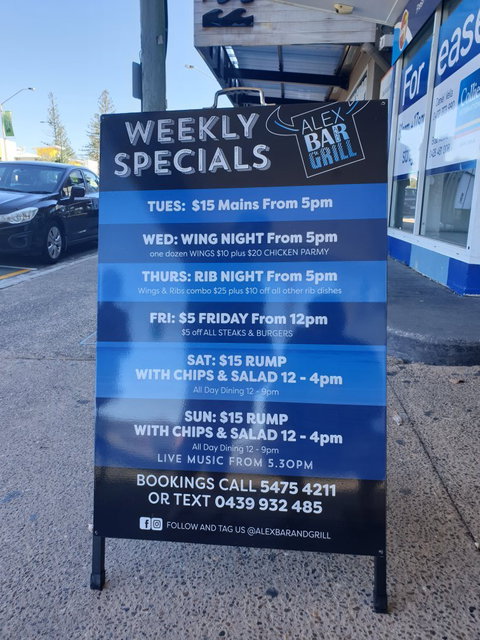 The Alex Bar & Grill - Accommodation Rockhampton 5