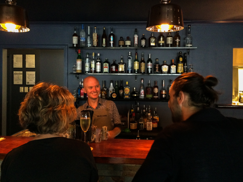 Walter’s Lounge - Accommodation Rockhampton 0