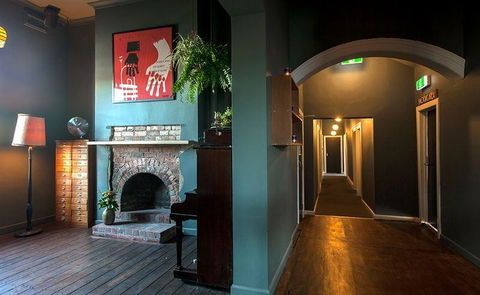 Waroona Hotel - Accommodation Rockhampton 5