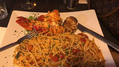 Amore - Accommodation Rockhampton 0