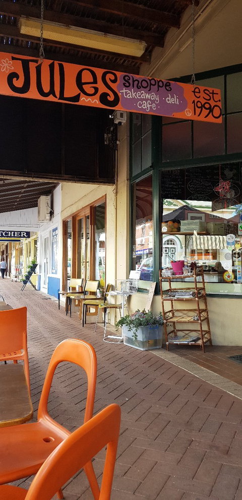 Jules Shoppe - Accommodation Rockhampton 2