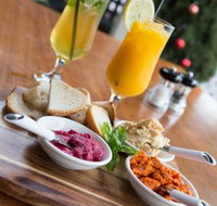 2 Cuz Cafe - Accommodation Rockhampton