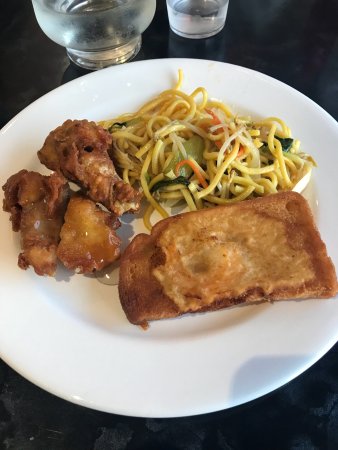 Queen Bee Indonesian And Chinese Restaurant - Accommodation Rockhampton 0