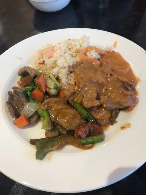 Queen Bee Indonesian And Chinese Restaurant - Accommodation Rockhampton 2