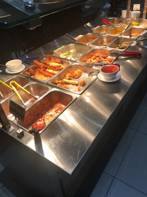 Queen Bee Indonesian And Chinese Restaurant - Accommodation Rockhampton 4