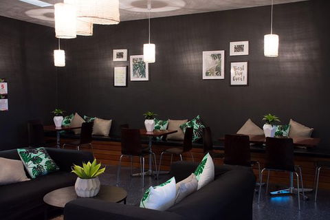 Cafe Kids - Accommodation Rockhampton 0
