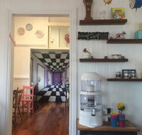 Mad Hatterz - Accommodation Rockhampton