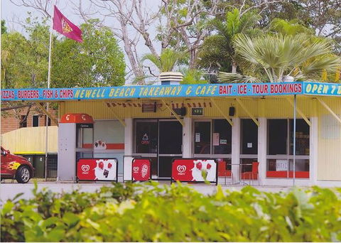 Newell Beach Takeaway And Cafe - Accommodation Rockhampton 0