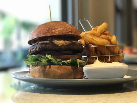JD's Diner & Bar - Accommodation Rockhampton 0