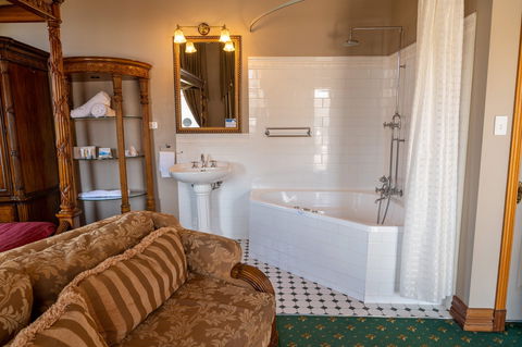 Denison Boutique Hotel - Accommodation Rockhampton 8