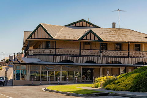 Aurora Ozone Hotel - Accommodation Rockhampton 1