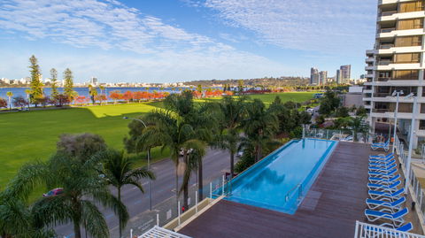 Crowne Plaza Perth - Accommodation Rockhampton 0