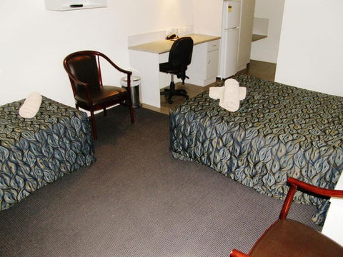 Western Gateway Motel - Accommodation Rockhampton 4