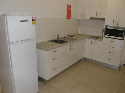 Western Gateway Motel - Accommodation Rockhampton 9