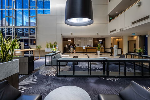 Crowne Plaza Canberra - Accommodation Rockhampton 2
