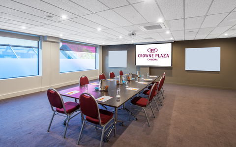 Crowne Plaza Canberra - Accommodation Rockhampton 8