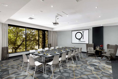 QT Canberra - Accommodation Rockhampton 8