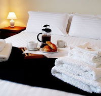 Hut on the Hill BB - Accommodation Rockhampton