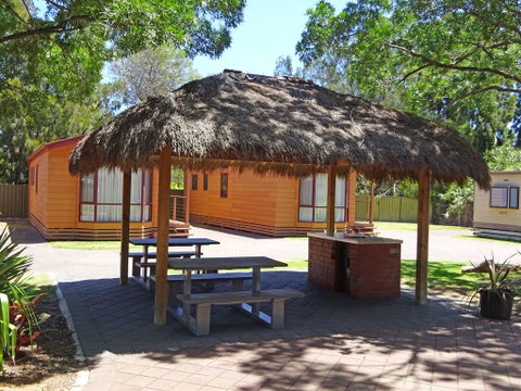 Adelaide Caravan Park - Accommodation Rockhampton 9