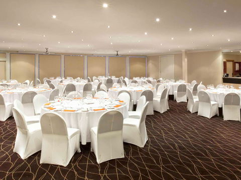Mercure Canberra Hotel - Accommodation Rockhampton 8