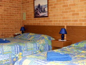 White Lanterns Motel - Accommodation Rockhampton 1