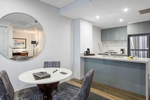 Meriton Serviced Apartments North Sydney - Accommodation Rockhampton 5
