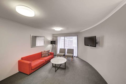 Adina Serviced Apartments James Court - Accommodation Rockhampton 12