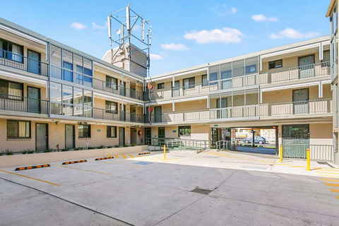 Quality Inn Sunshine Haberfield - Accommodation Rockhampton 3