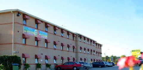 Arena Hotel - Accommodation Rockhampton 0