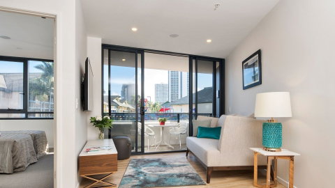 Arise Ruby Gold Coast - Accommodation Rockhampton 5